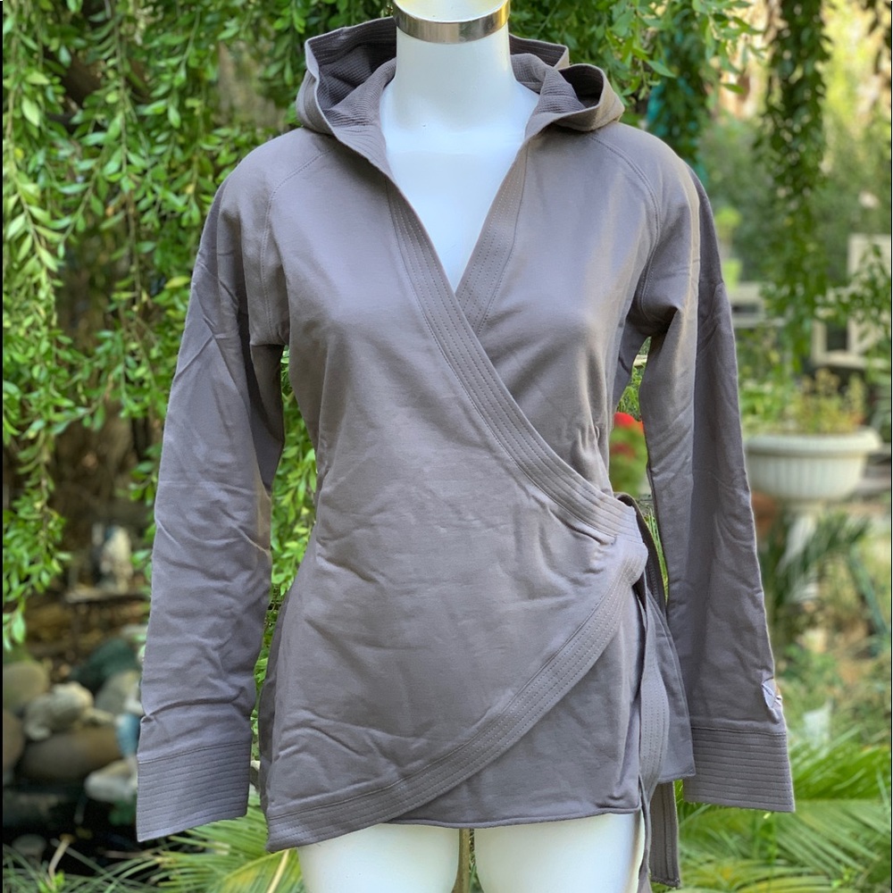 CARVE DESIGNS Asilomar Gray Wrap Hoodie Light